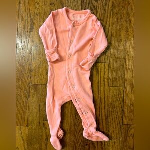 Loved baby 0-3 sleeper / footie pajamas